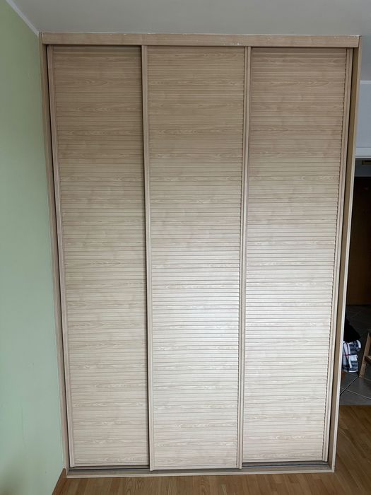 Szafa przesuwna wnękowa do zabudowy