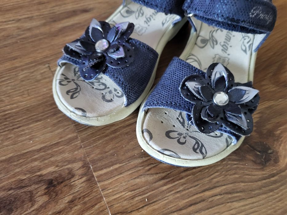 Sandałki primigi 26 granatowe