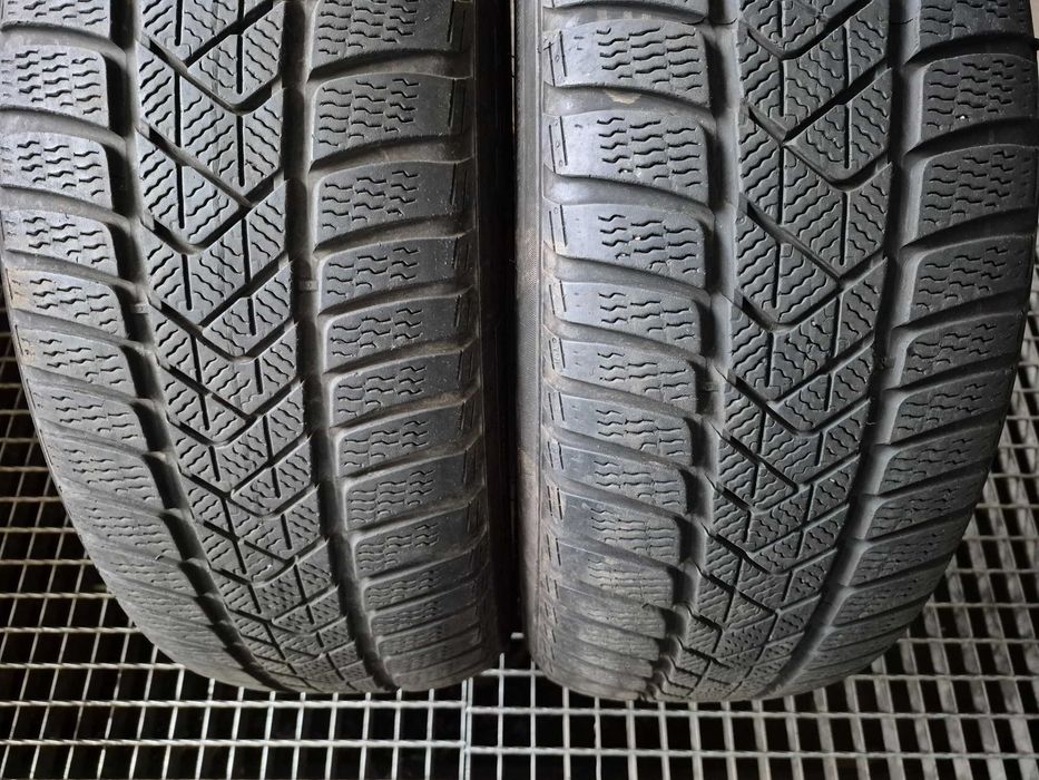 PIRELLI Winter SOTTOZERO 3   225/55R17   MO