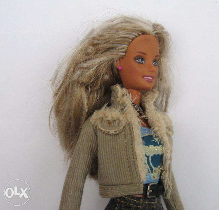 Barbie Cali Girl - Brincos nas Orelhas - 2004