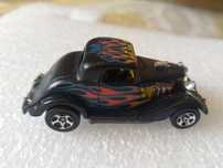 Hotwheels ford 1979 z płomieniami.