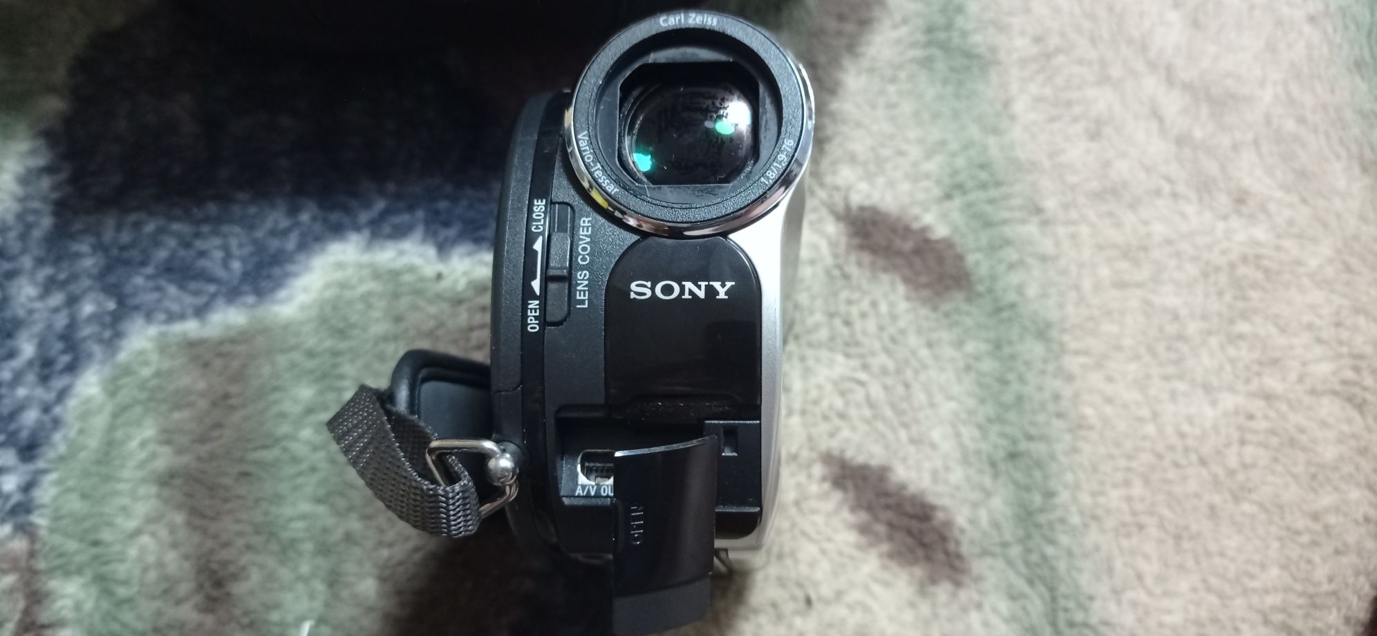 Видеокамера Sony продам или обменяю