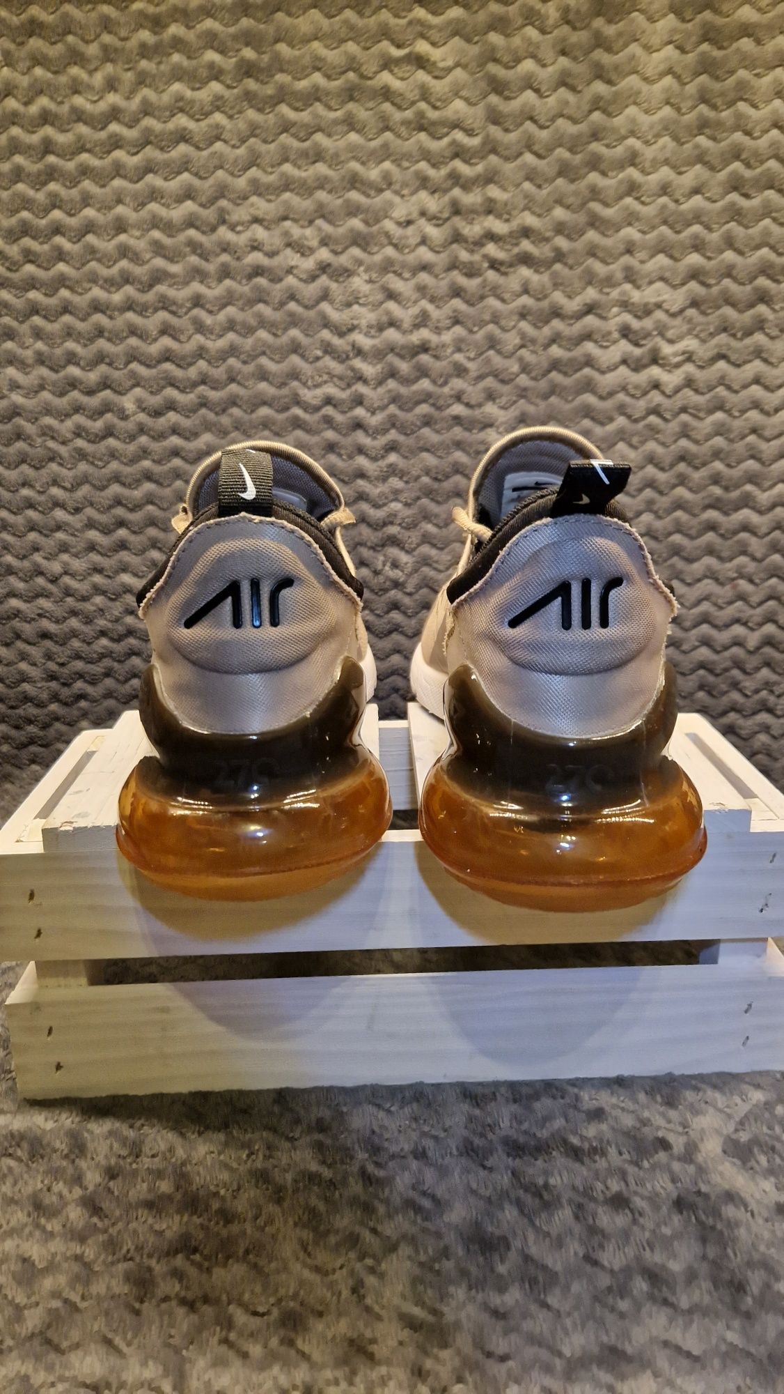 Nike Air Max 270 - roz. 42.5 (buty sportowe)