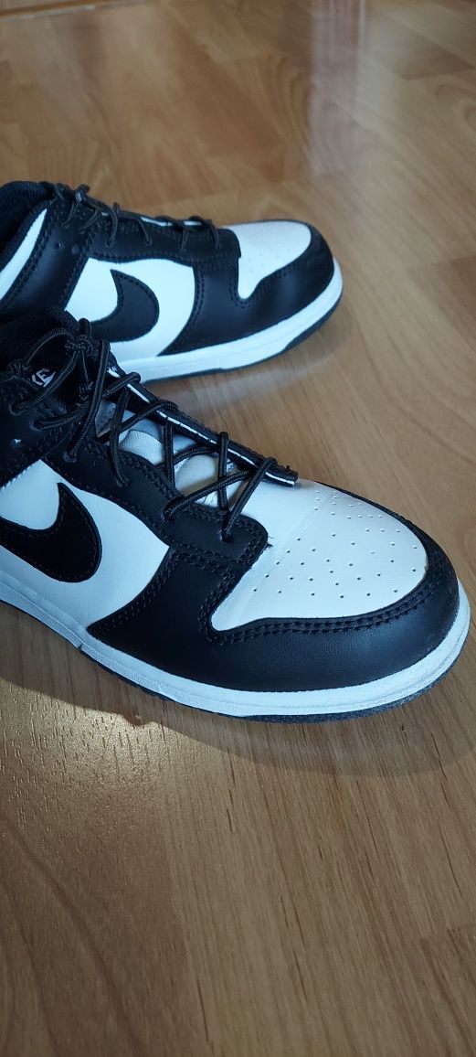 Кросівки Nike 3Y нові 22см.