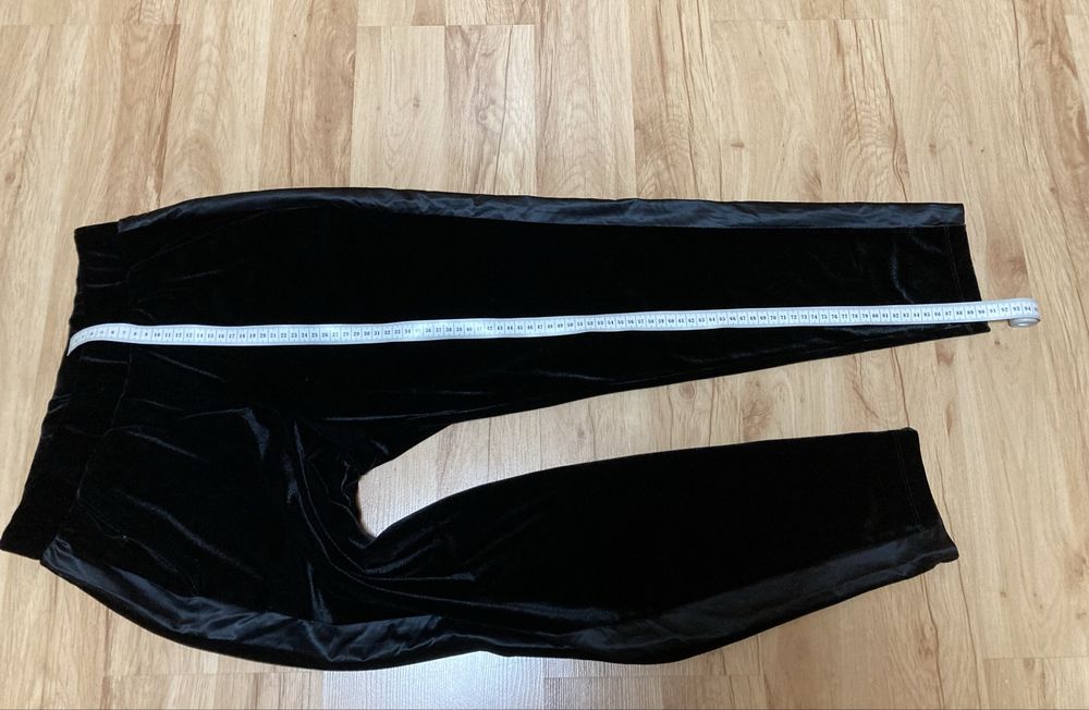 Spodnie welurowe marki Calzedonia