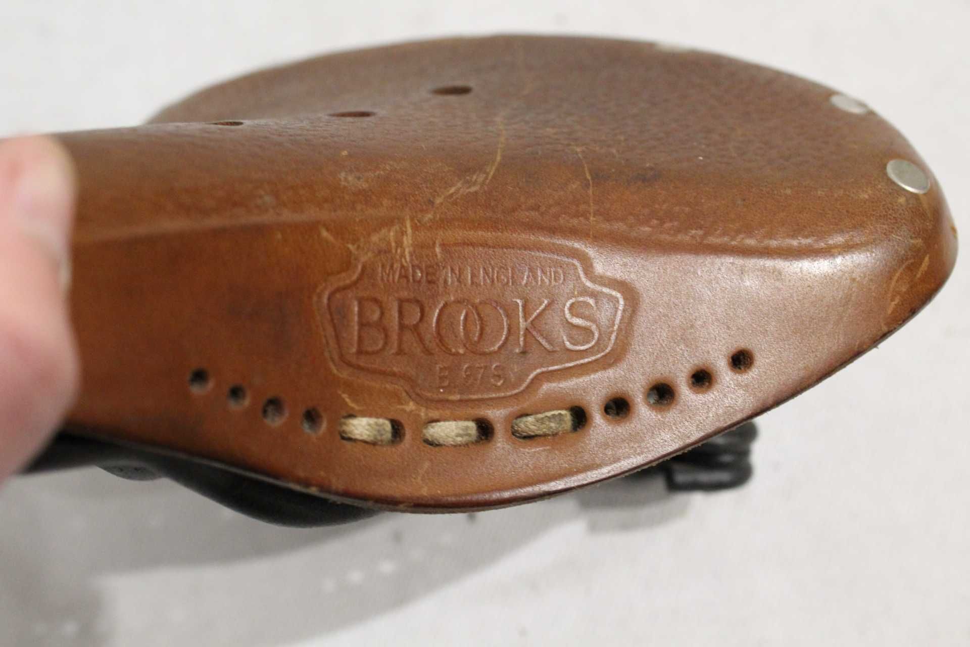 siodełko rowerowe BROOKS skóra B67S retro sprężyny BW1
