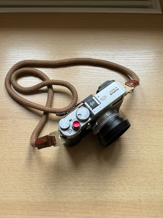 Fujifilm X100F srebrny, komplet, pudełko, dwie baterie Fuji X100F