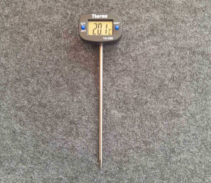 Термометр кухонний -50 +300 градусів харчовий зонд з батарейкою