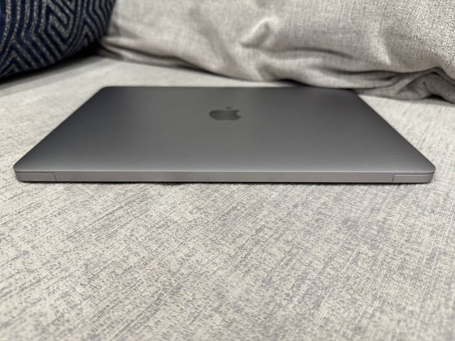 MacBook Air 13" 2019 (8 / 128 ГБ, A1932) Space Gray