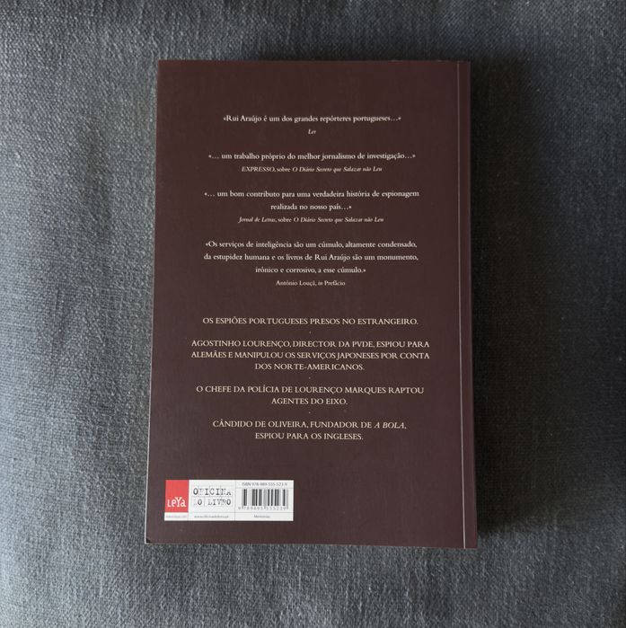 Livro  “O Império dos Espiões” de Rui Araújo