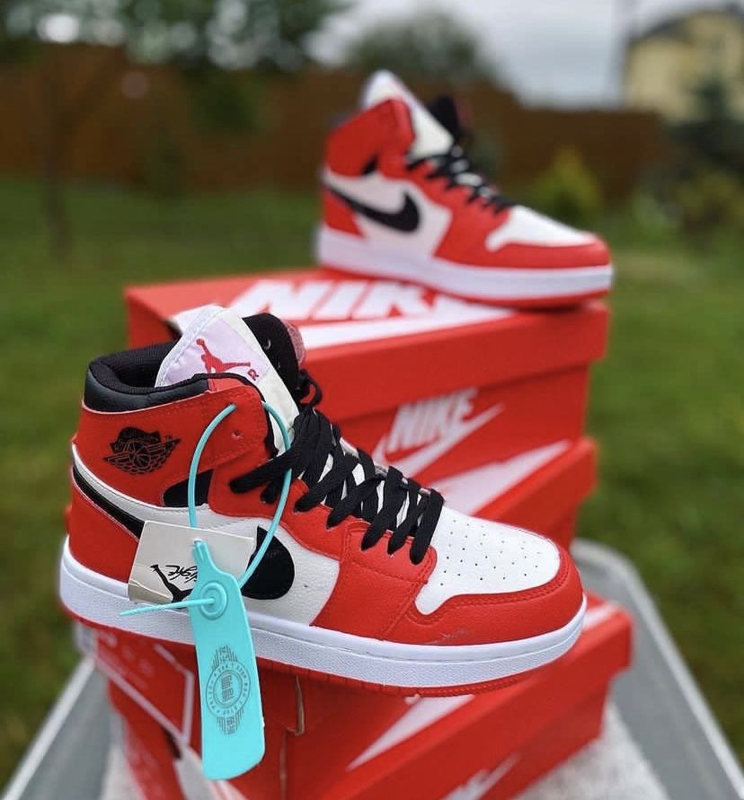 Nike Jordan красные