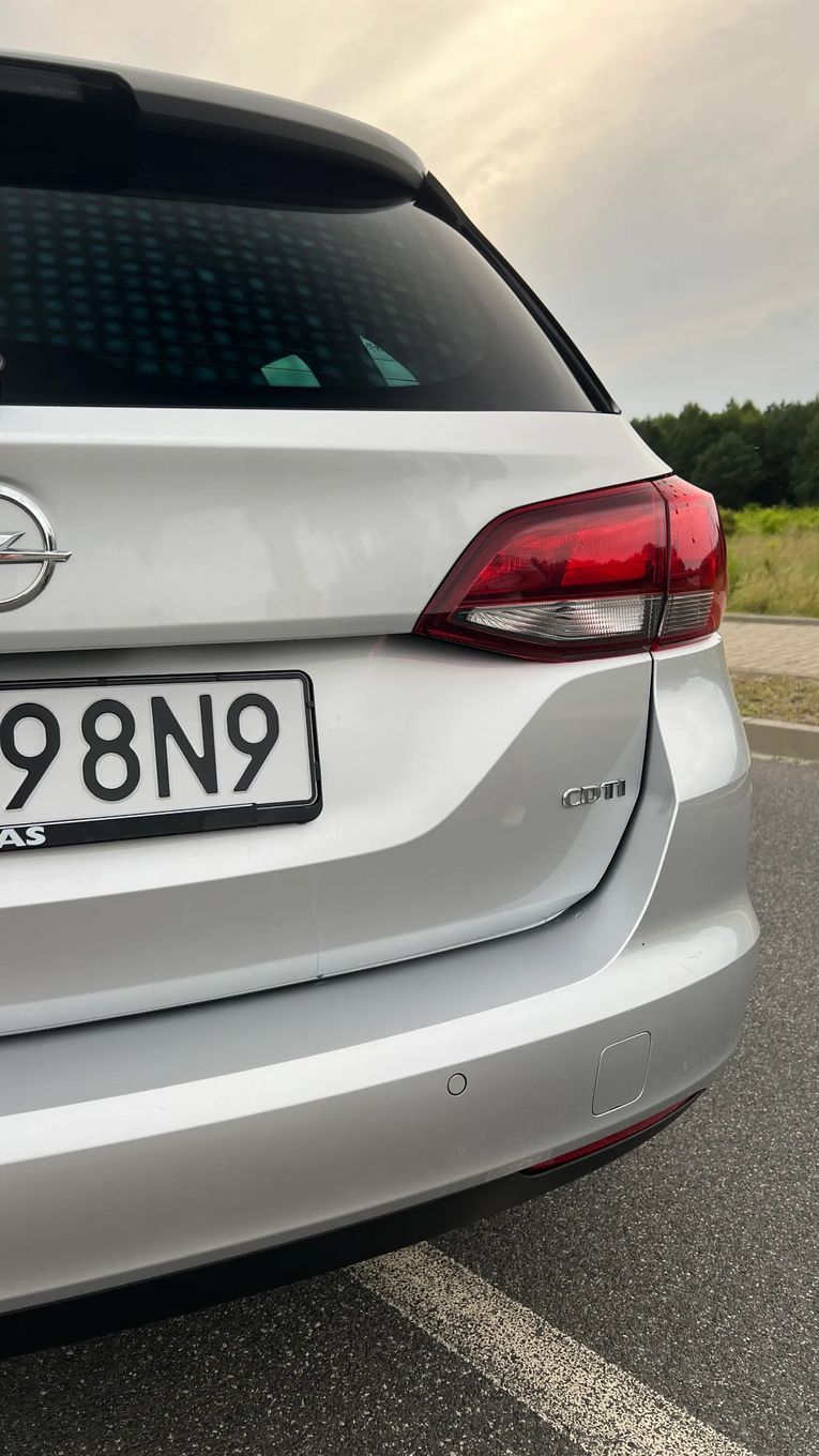 Opel Astra 1.6 CDTI 110KM, serwisowany ASO, długie opłaty