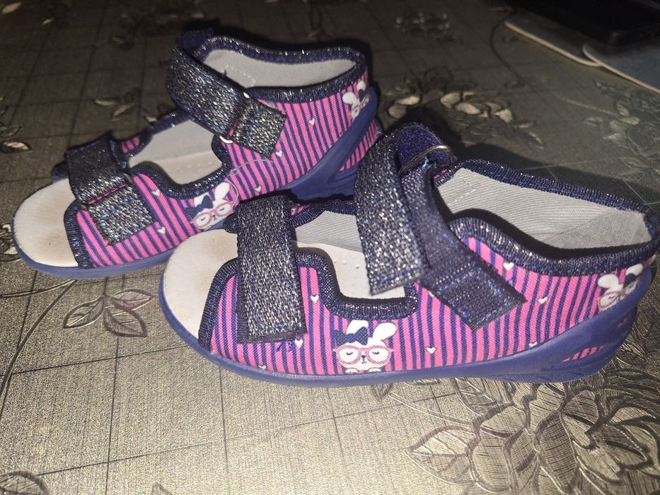 Buty do przedszkola rozm.27 dla dziewczynki