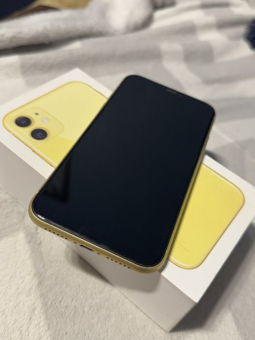 Sprzedam iphone 11 64 GB żolty z pudelkiem