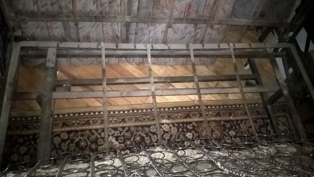 Диван-кровать металл