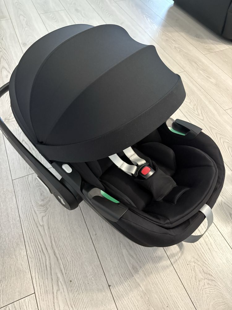 Fotelik samochodowy MAXI-COSI Pebble 360, baza MC Family Fix 360 PRO