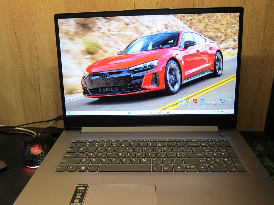 Lenovo IdeaPad3 2024 год/17.3" FHD IPS/Ram 16 /i3 1315U Windows 11 Pro