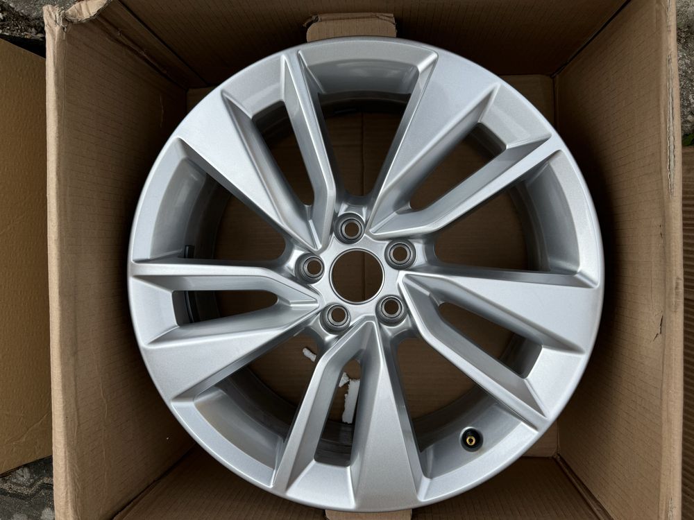 Felga 6,5x17 ET39 VW T-cross oryginał jak NOWA