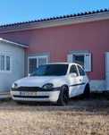 VENDO Corsa b 1.7 td