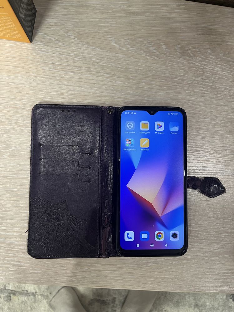 Телефон Xiomi redmi 9T новый