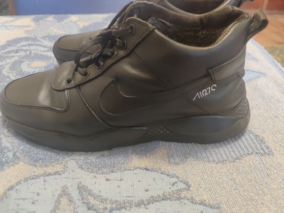 Nike ботинки зимние. 45 размер.Кожа