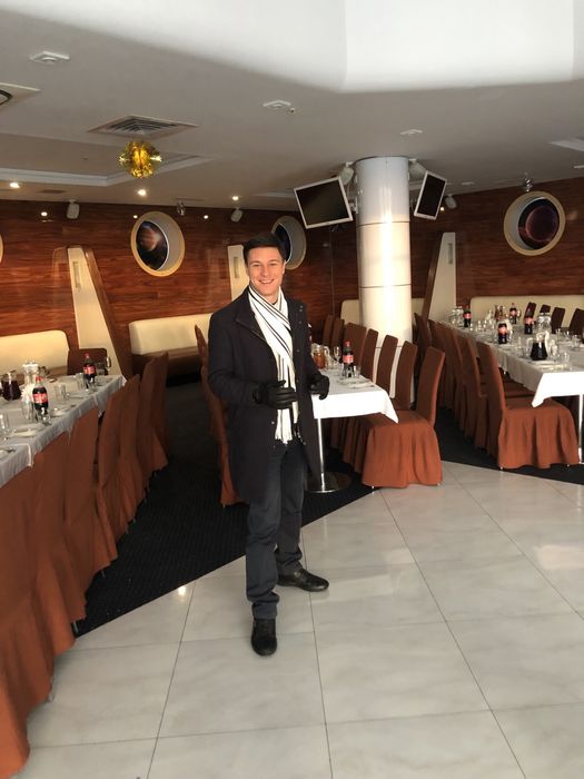 Ведучий (тамада) урочистих заходів від 900 грн