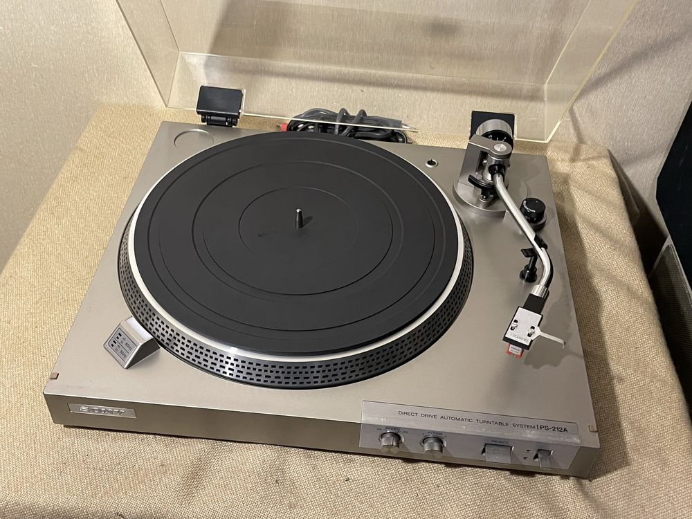 Качественный проигрыватель винила SONY PS-212A DIRECT DRIVE