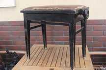 stary taboret do fortepianu