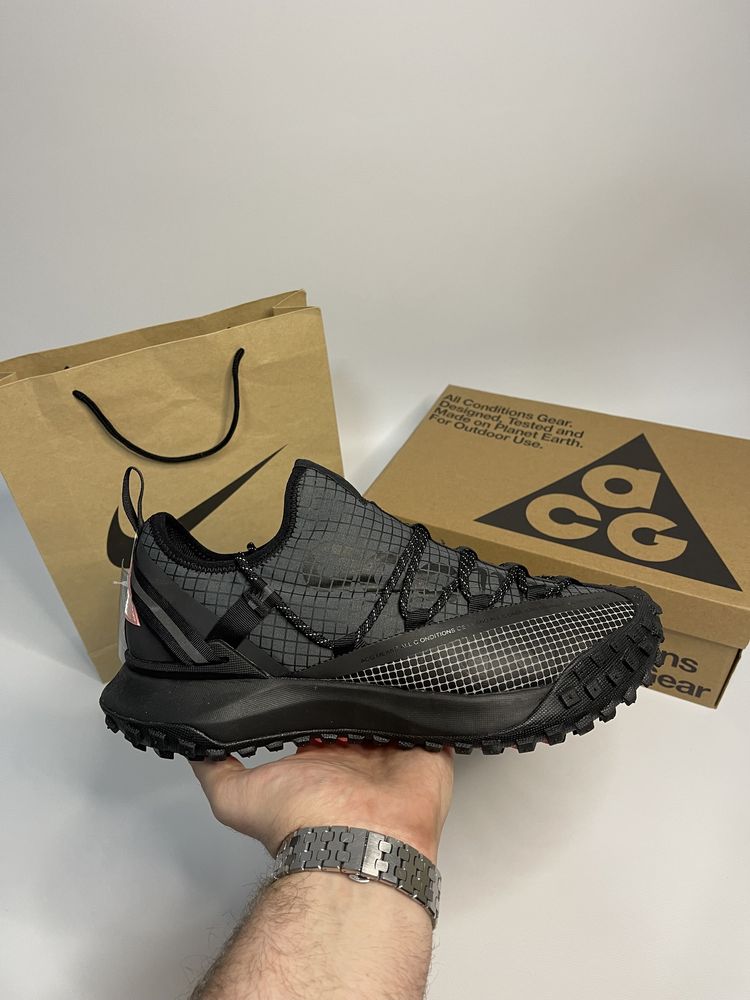 Nike acg mountain fly gore tex Black