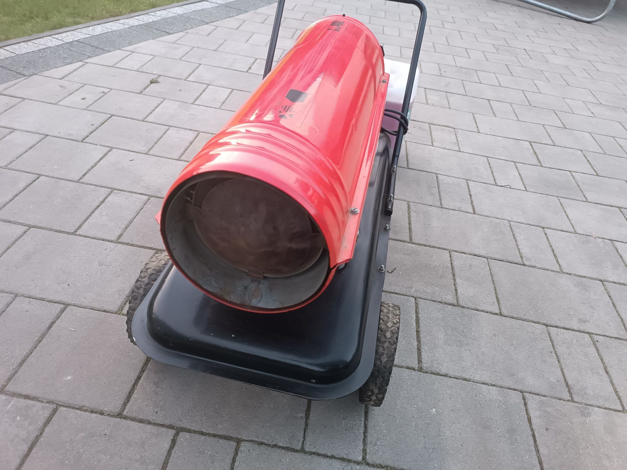 Nagrzewnica olejowa Capral 30 KW + olej opałowy