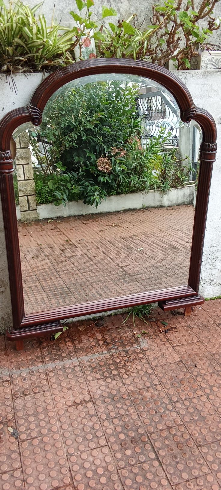 MESAS CHÃO  E Outros Para Qualquer Lugar. Com 6 Fotos