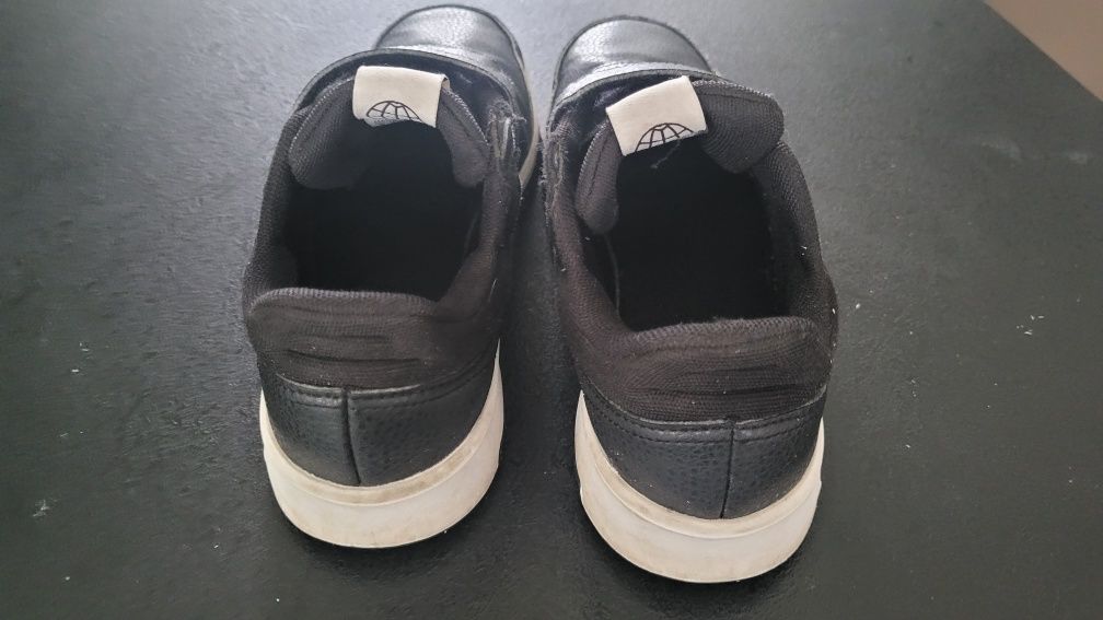 Buty adidas unisex r. 37 1/3 czarne