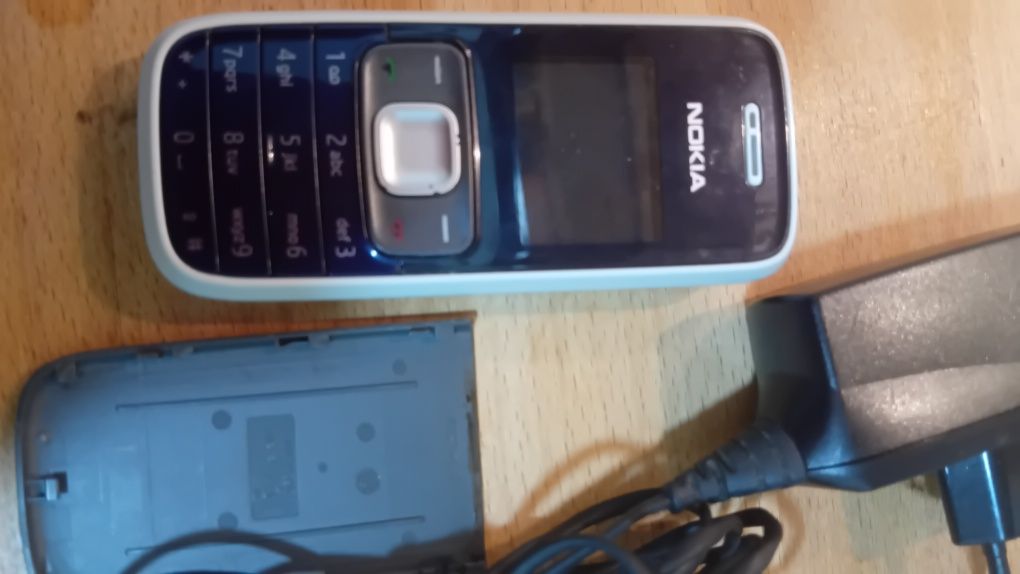 Nokia 1209 com carregador