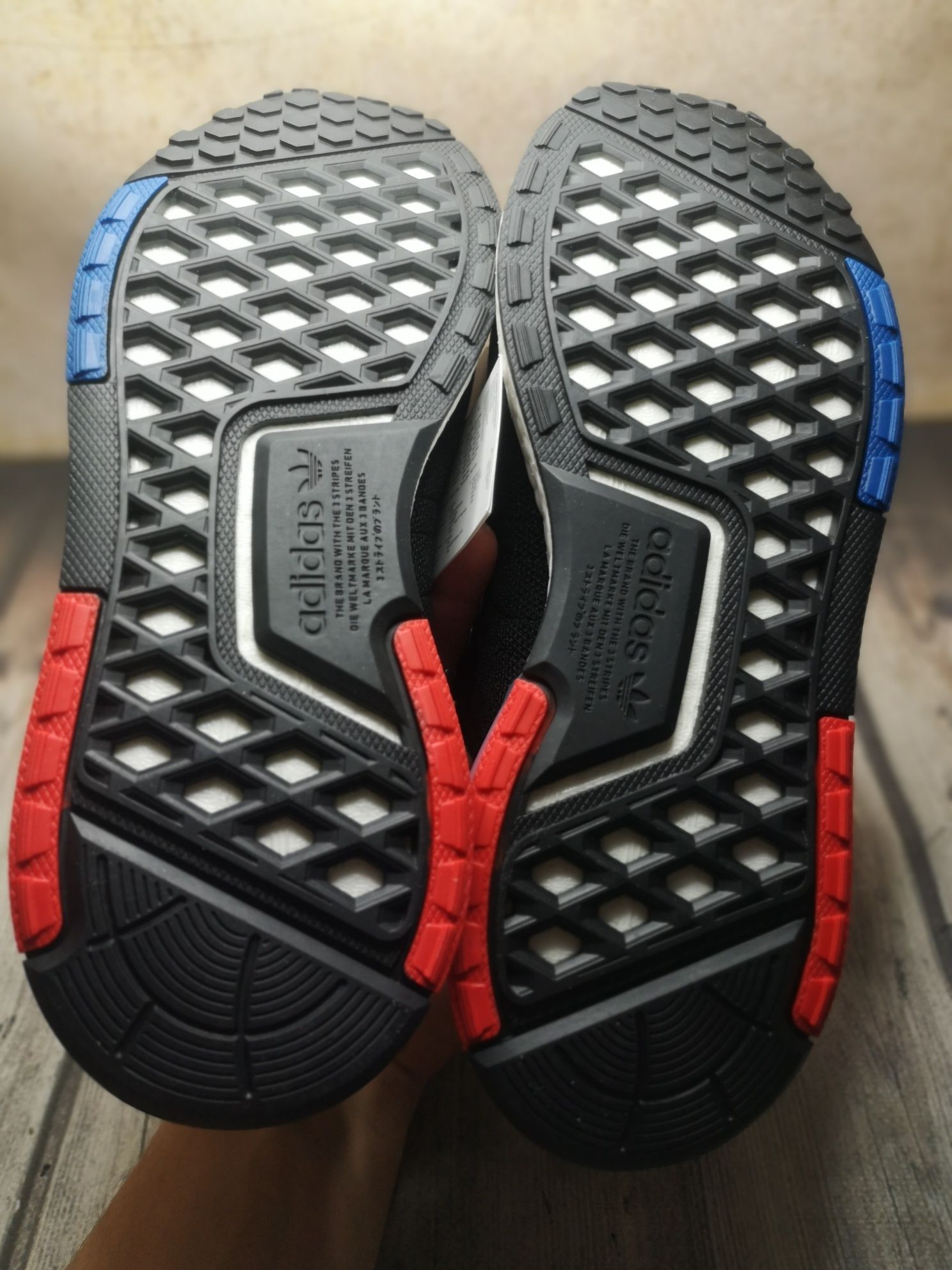 Buty Adidas NMD_R1 V3 r38 / Boost / Nike / jordan