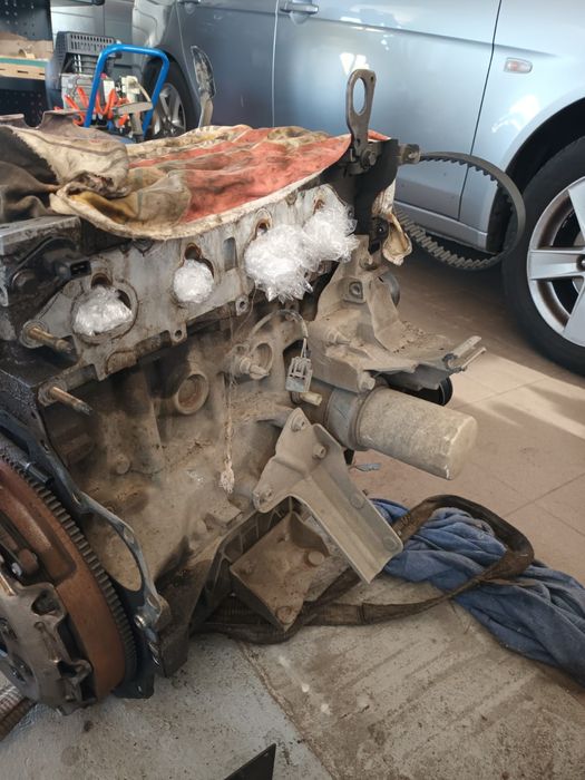 Sprzedam silnik Maverick 2 litry