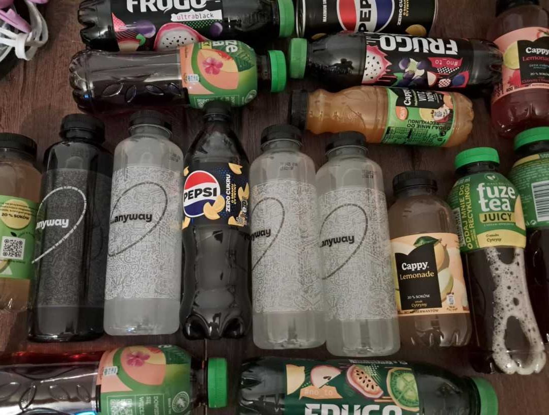 Zestaw 19 sztuk - różne napoje m.in. FuzeTea, Cappy, Pepsi, Frugo!