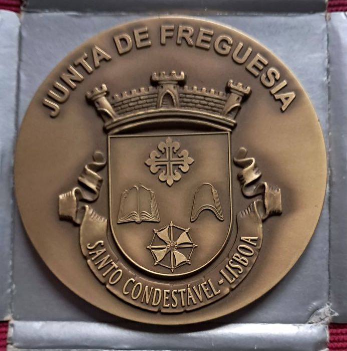 Medalha junta f Santo Condestável