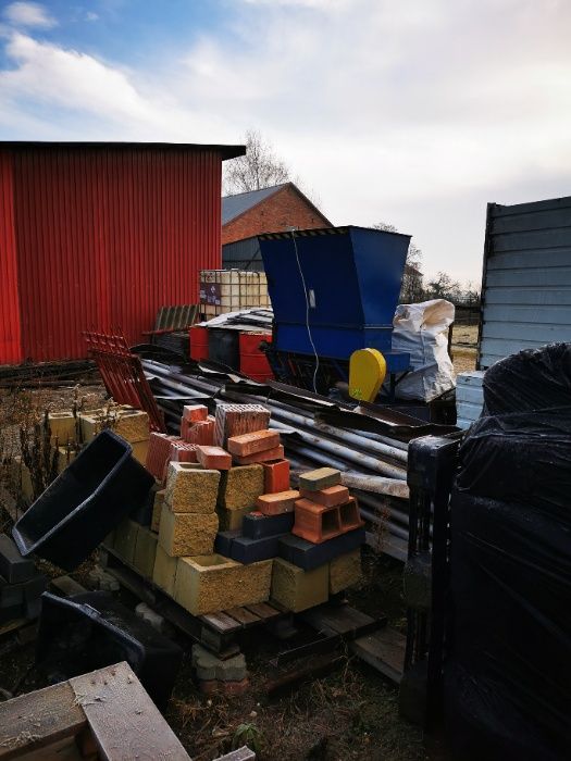 Wyprzedaż-Zbiornik 3m3 z ruchomą podłogą.