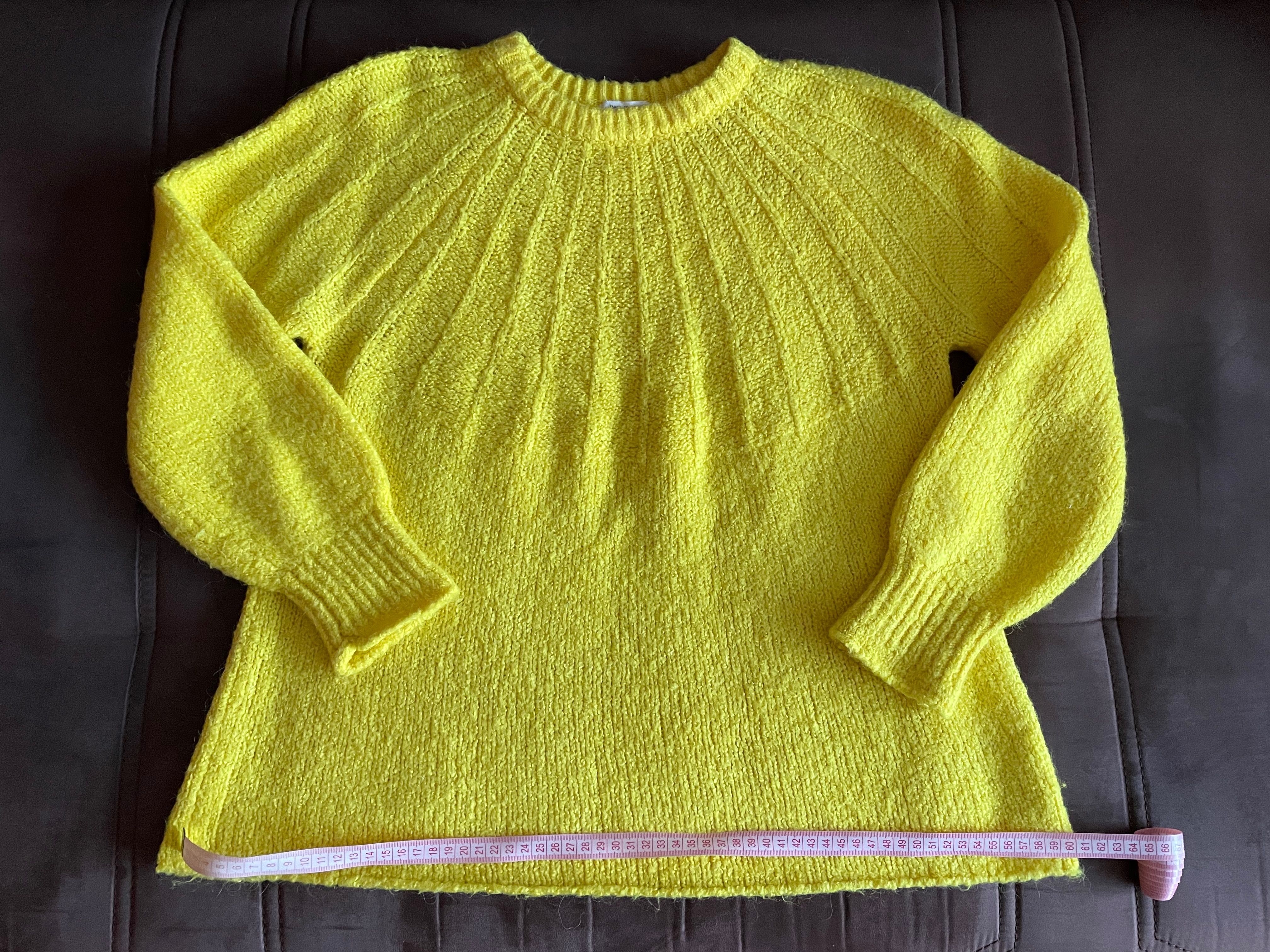 Cieplutki sweter ciążowy Zara