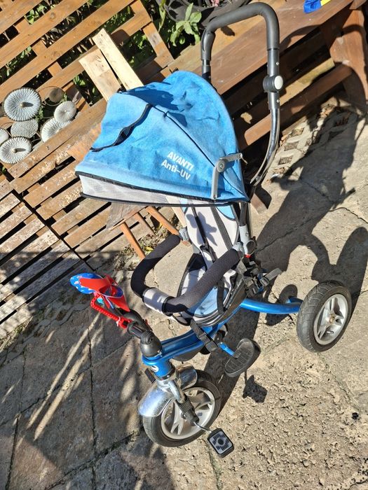 Rowerek trójkołowy AVANTI Anti-UV – z rączką do prowadzenia