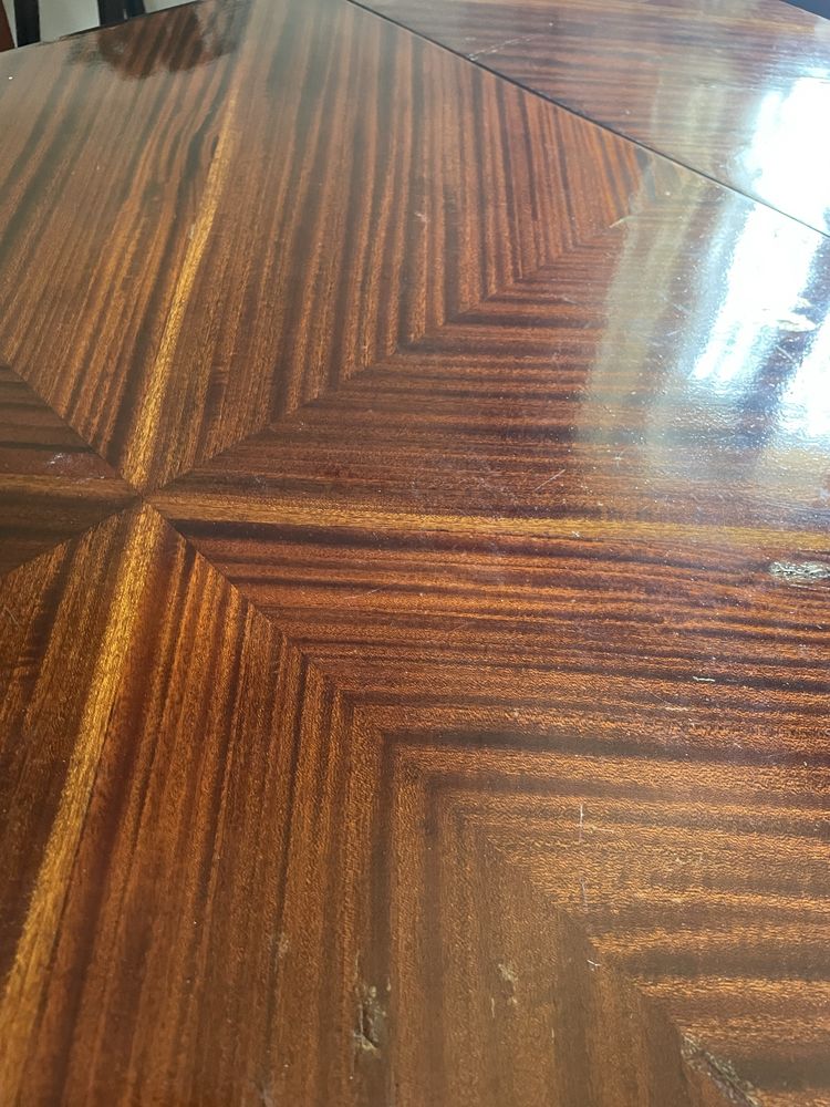 Mesa de sala de jantar extensivel