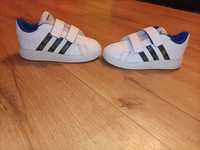 Buty adidas, rozmiar 27, stan idealny .