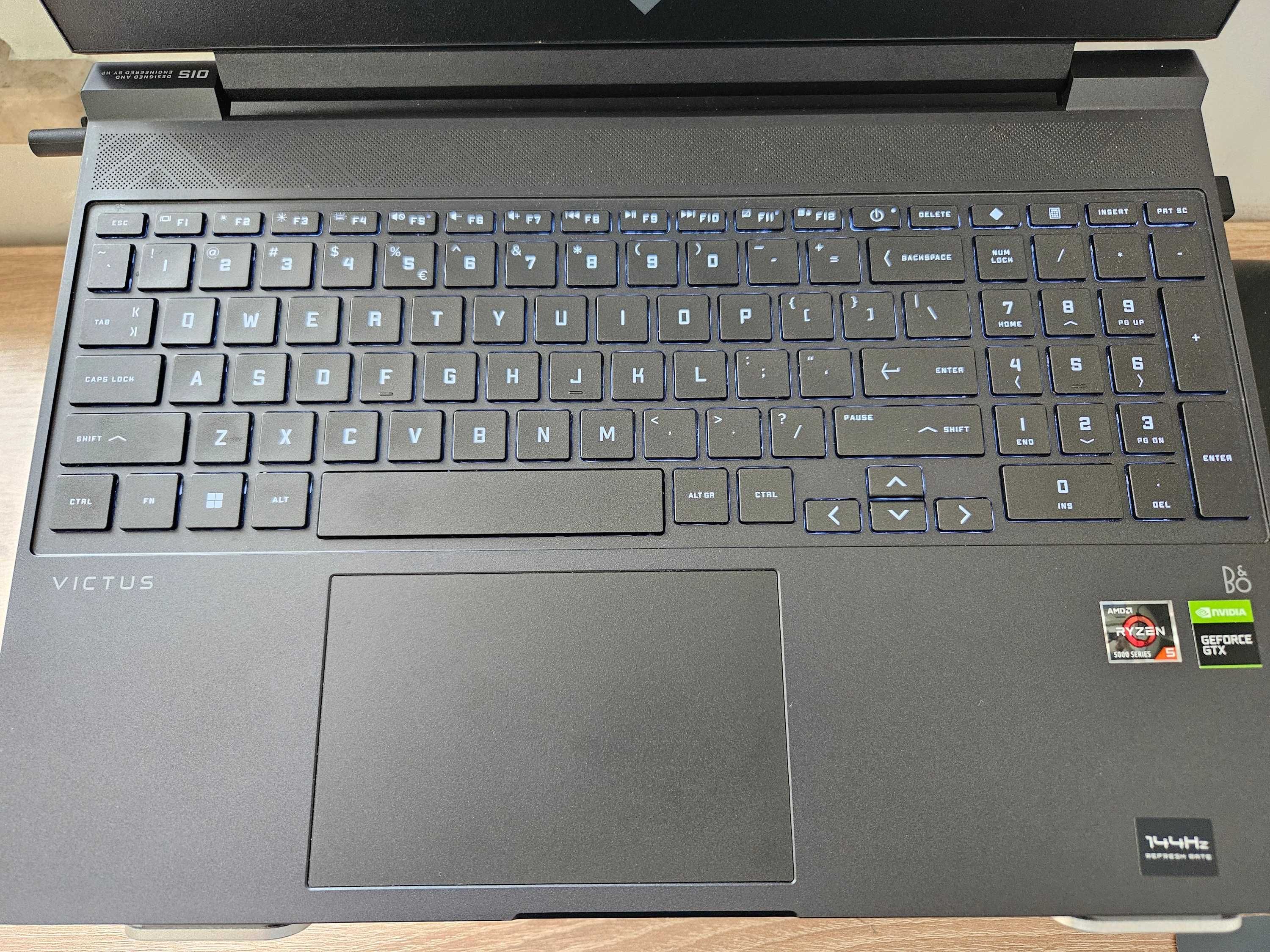 Laptop gamingowy HP Victus 15 - stan bardzo dobry