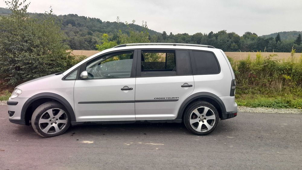 Volkswagen TOURAN Cross