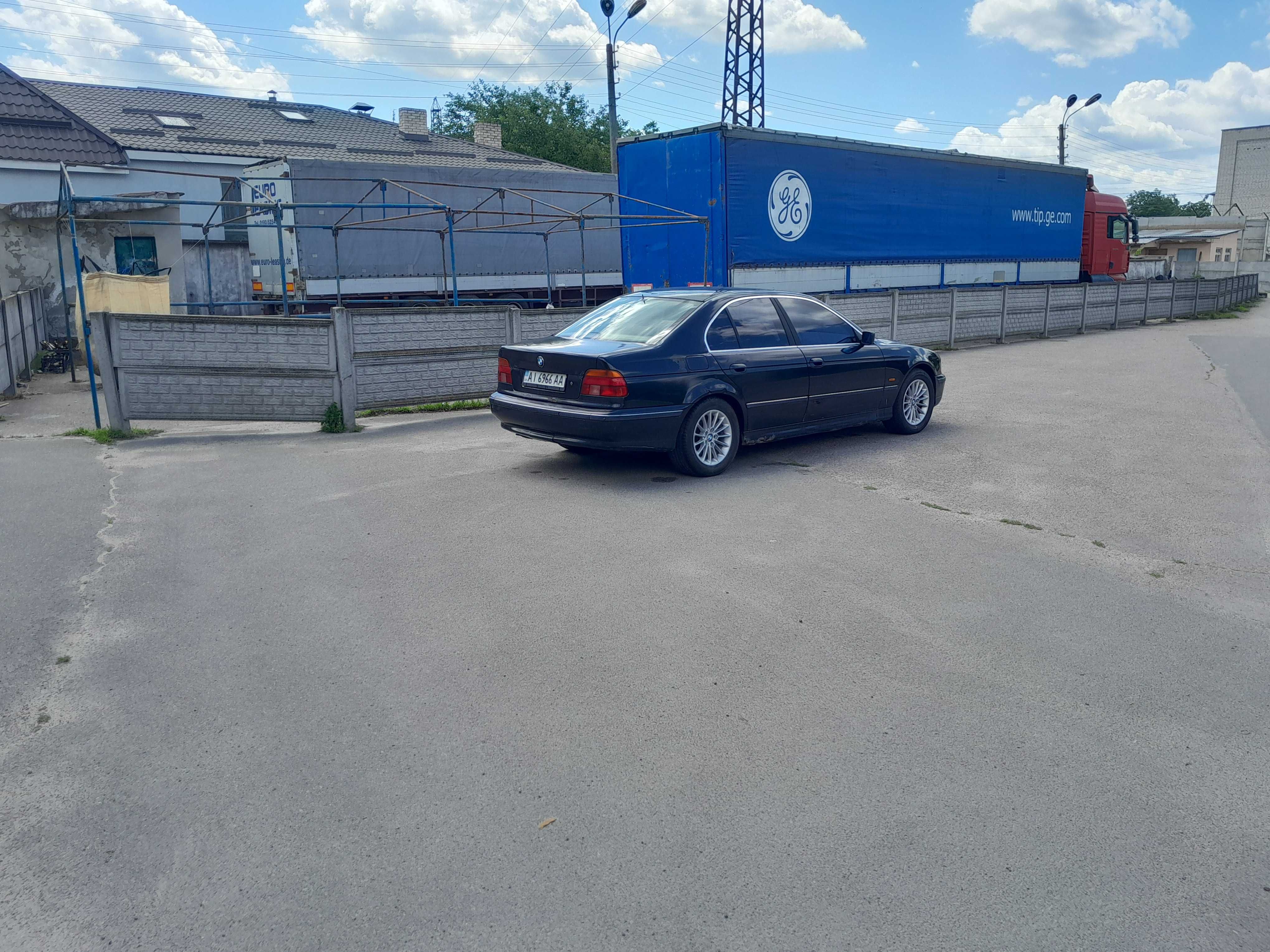 Продам автомобіль БМВ