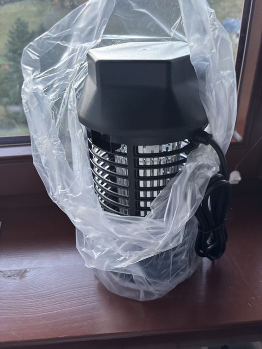 Lampa owadobójcza na komary