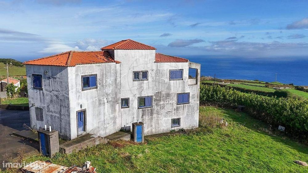 Moradia T7 para venda