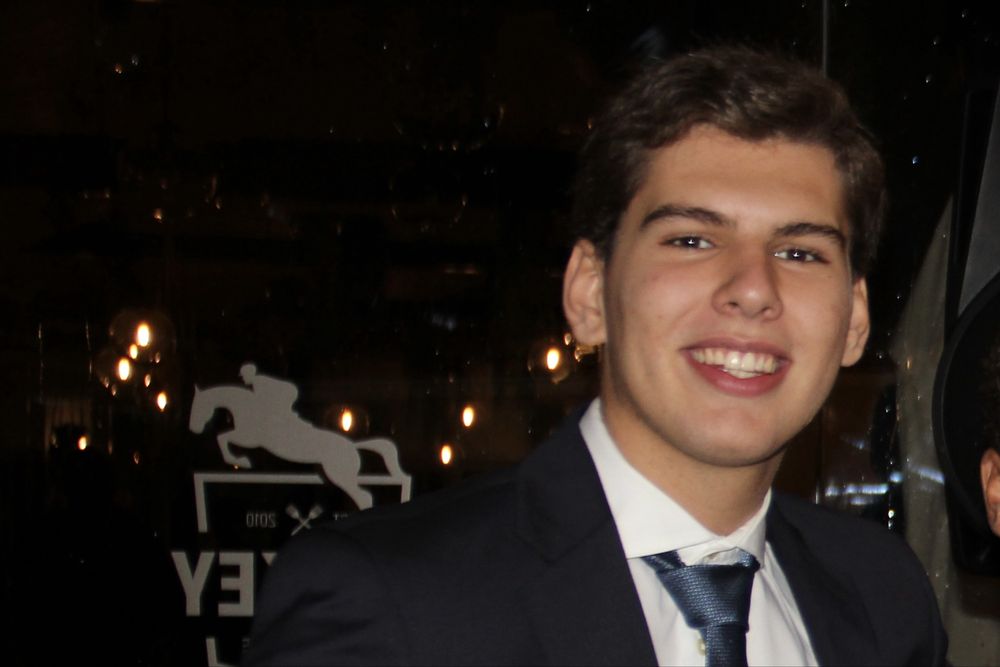 Explicador Português e Economia Secundario