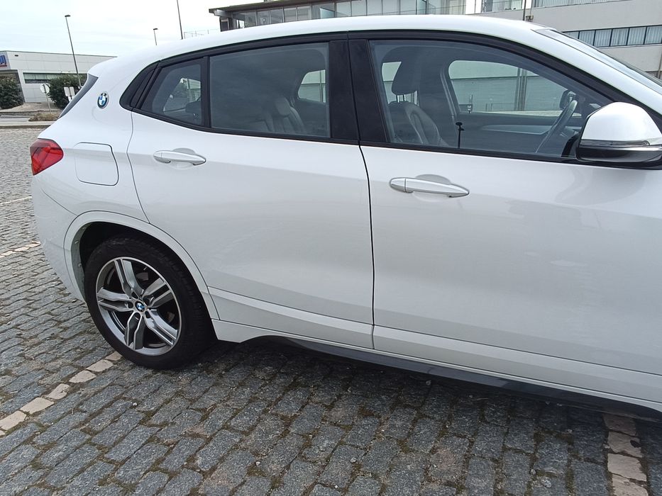 Carro Bmw iX2 pack M