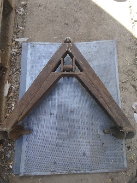 Серьга МТЗ ЮМЗ Т40  Трикутник МТЗ ЮМЗ Т40